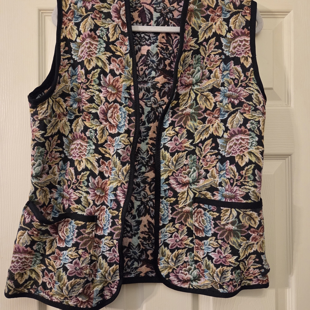 Source Unknown Floral Tapestry Vest - Multicolor